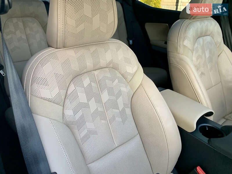 Фастбэк Polestar 2 2022 в Киеве