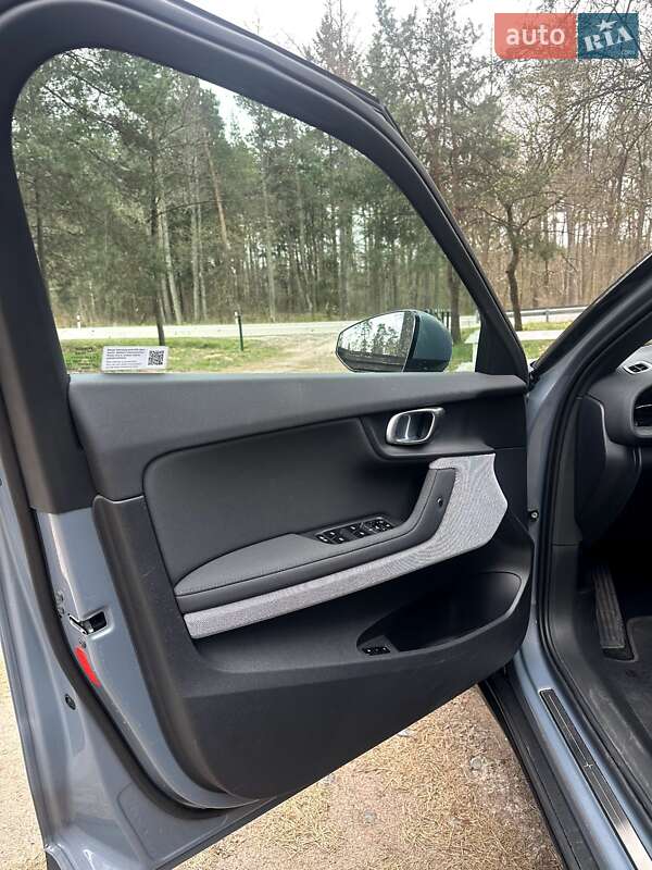 Лифтбек Polestar 2 2023 в Киверцах