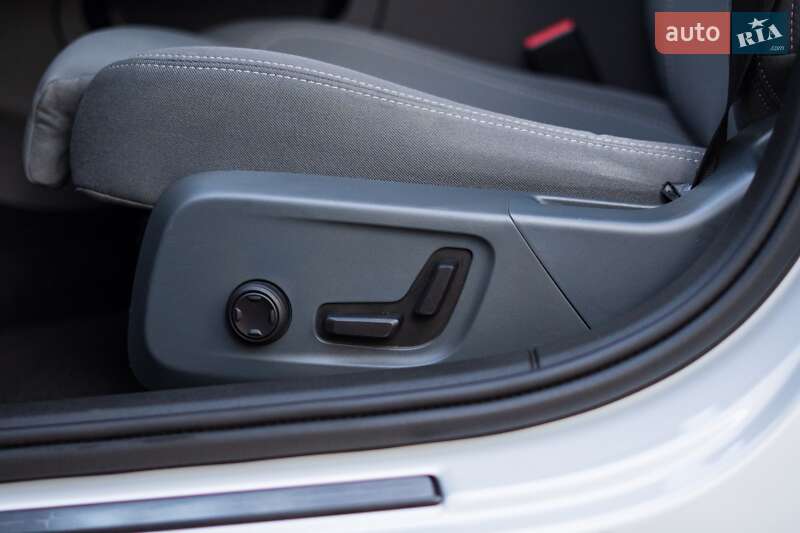 Седан Polestar 2 2022 в Киеве