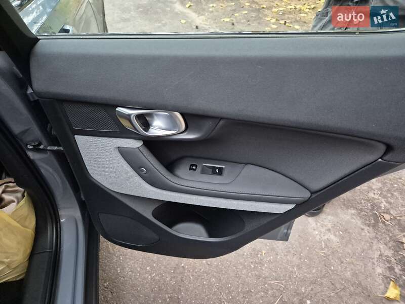 Ліфтбек Polestar 2 2020 в Черкасах фото 23 Ліфтбек Polestar 2 2020 в Черкасах