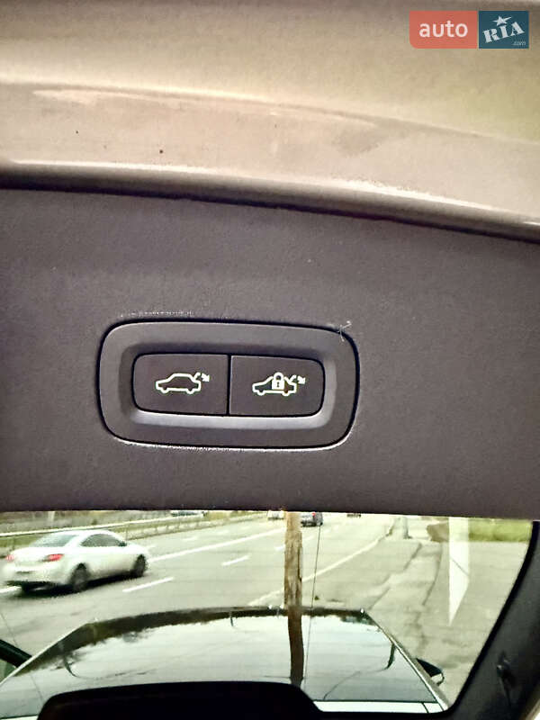 Лифтбек Polestar 2 2020 в Киеве