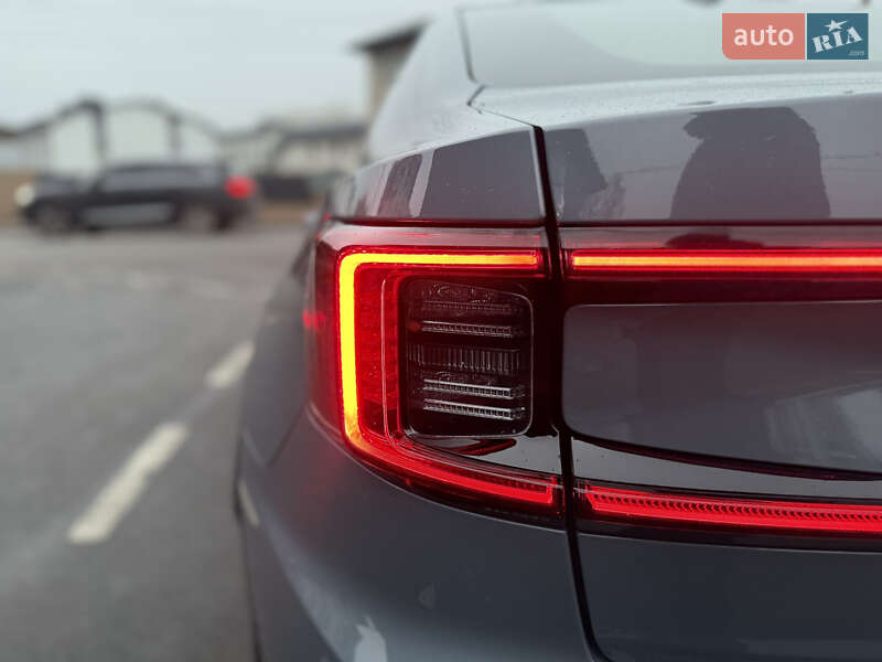 Лифтбек Polestar 2 2022 в Киеве