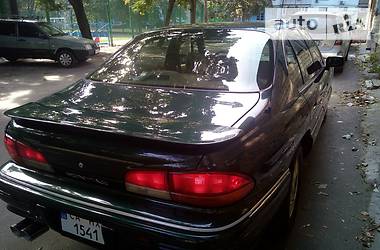 Седан Pontiac Bonneville 1992 в Киеве