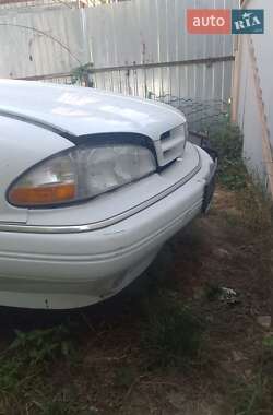 Седан Pontiac Bonneville 1992 в 