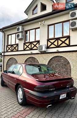 Седан Pontiac Bonneville 1992 в 