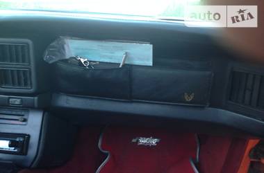 Купе Pontiac Firebird 1988 в 