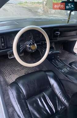 Купе Pontiac Firebird 1989 в 