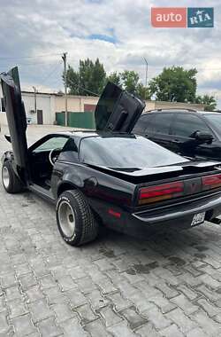 Купе Pontiac Firebird 1989 в 