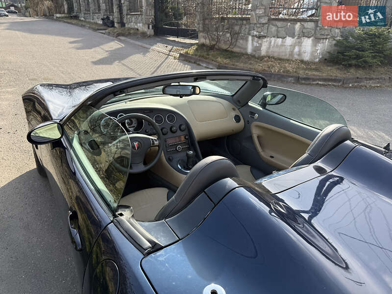 Кабріолет Pontiac Solstice 2007 в Львові