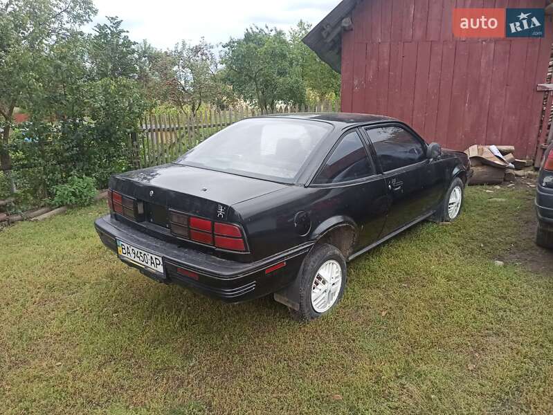 Купе Pontiac Sunbird 1990 в Надворной
