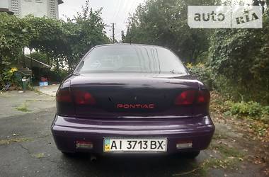 Седан Pontiac Sunfire 1996 в Киеве