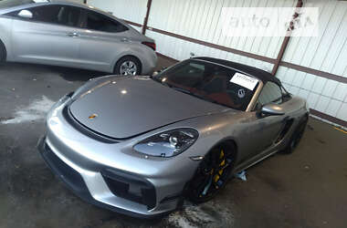 Родстер Porsche 718 Spyder 2021 в 