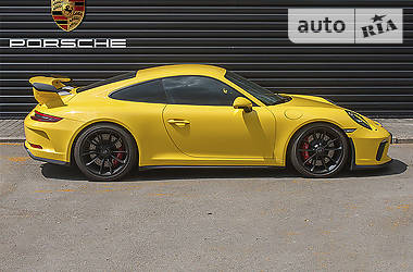 Купе Porsche 911 2017 в 