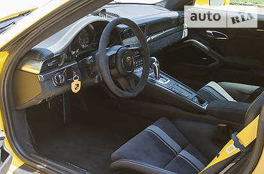 Купе Porsche 911 2017 в 