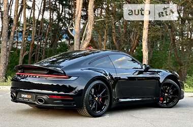 Купе Porsche 911 2021 в 