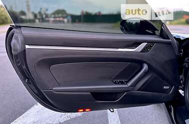 Купе Porsche 911 2021 в 