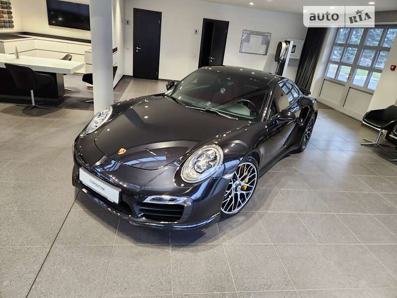 Купе Porsche 911 2013 в Дніпрі