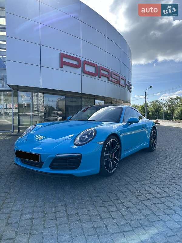 Porsche 911 2016