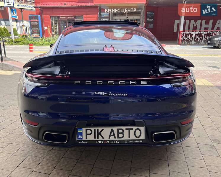 Купе Porsche 911 2022 в Львове