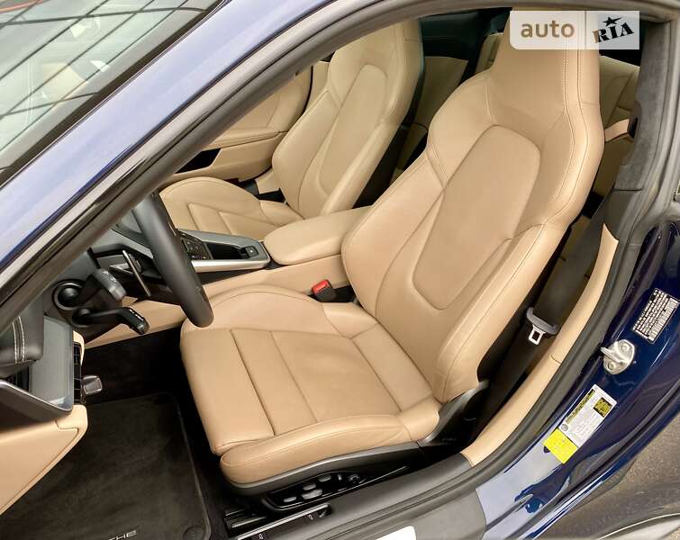 Купе Porsche 911 2019 в Києві