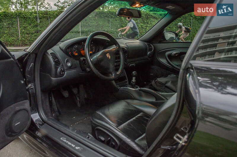 Купе Porsche 911 2002 в Киеве фото 40 Купе Porsche 911 2002 в Киеве