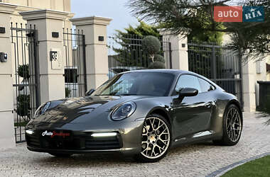 Купе Porsche 911 2019 в 
