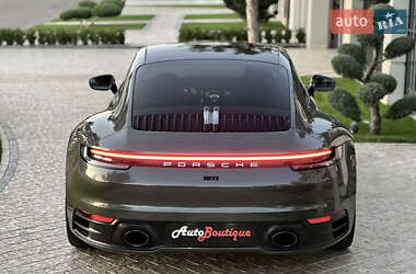 Купе Porsche 911 2019 в 