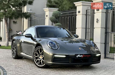 Купе Porsche 911 2019 в 