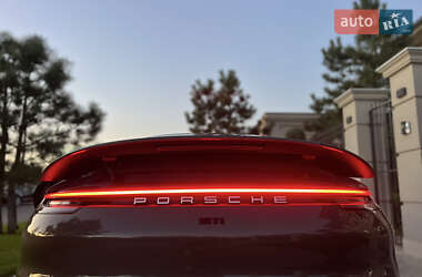 Купе Porsche 911 2019 в 