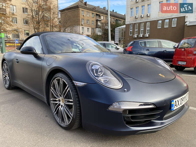 Кабріолет Porsche 911 2015 в Києві