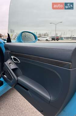 Купе Porsche 911 2016 в 
