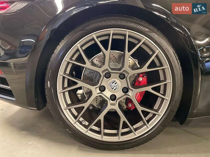 Купе Porsche 911 2022 в Киеве
