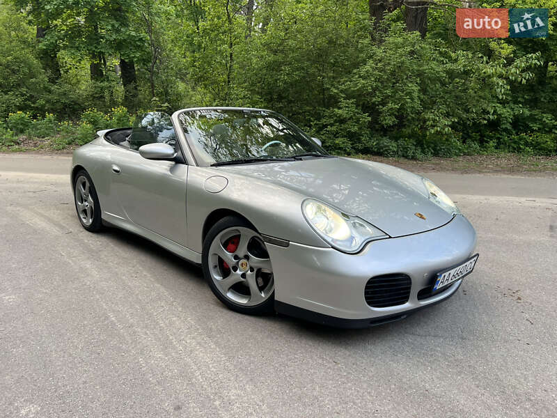Porsche 911 2004