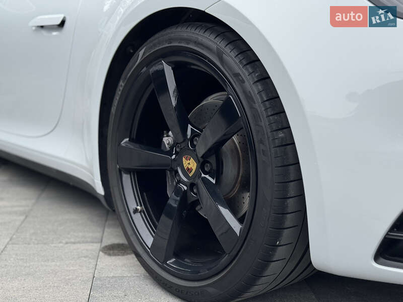 Купе Porsche 911 2020 в Киеве