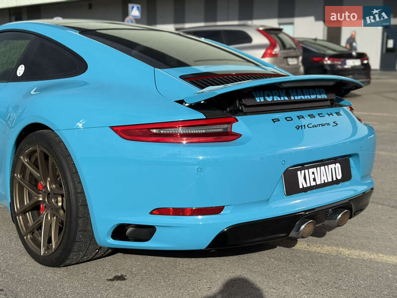 Купе Porsche 911 2016 в Києві