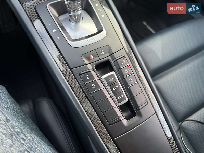Купе Porsche 911 2016 в Києві