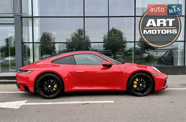Купе Porsche 911 2022 в 