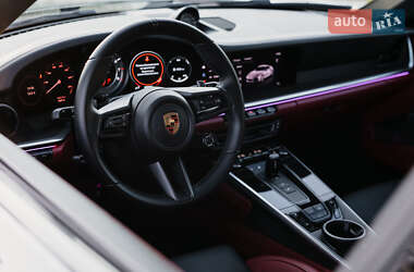 Купе Porsche 911 2023 в 