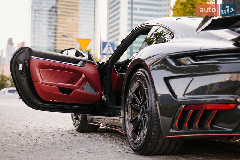Купе Porsche 911 2023 в Києві