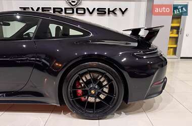 Купе Porsche 911 2025 в 