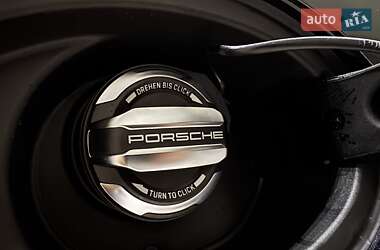 Купе Porsche 911 2025 в 