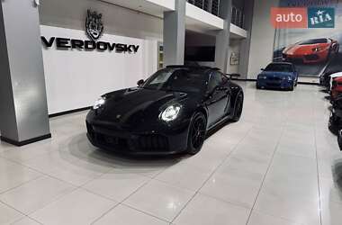 Купе Porsche 911 2025 в 