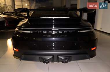 Купе Porsche 911 2025 в 