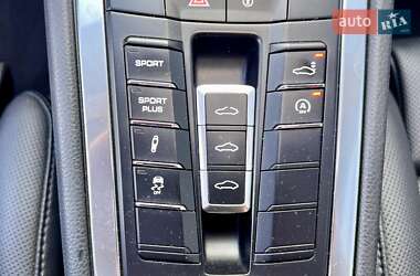 Купе Porsche 911 2014 в 