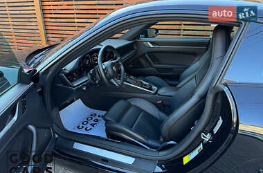 Купе Porsche 911 2023 в 