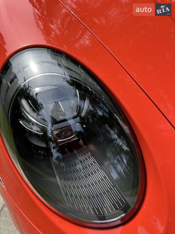 Кабріолет Porsche 911 2022 в Києві фото 15 Кабріолет Porsche 911 2022 в Києві