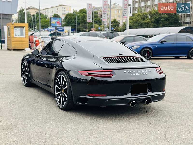 Купе Porsche 911 2016 в Киеве