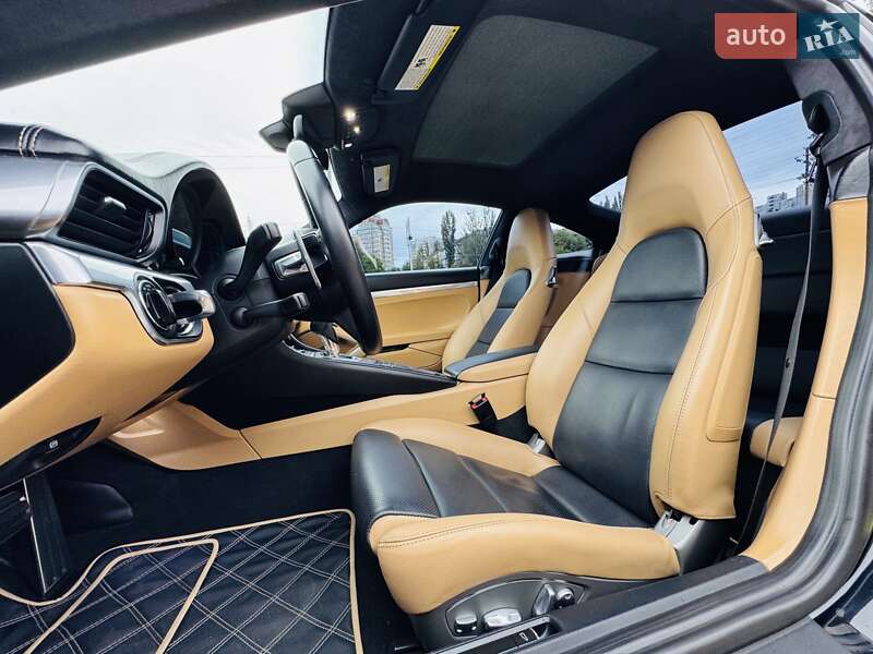 Купе Porsche 911 2016 в Киеве