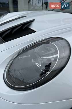 Купе Porsche 911 2024 в 