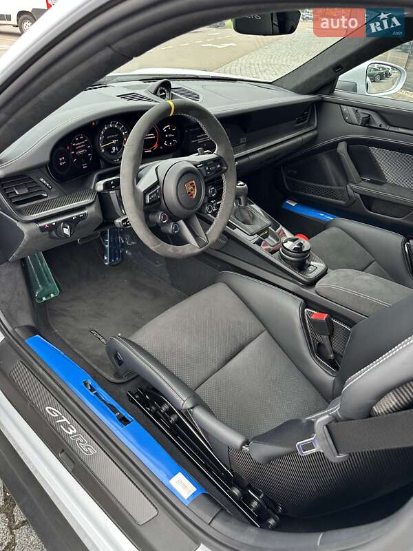 Купе Porsche 911 2024 в Киеве